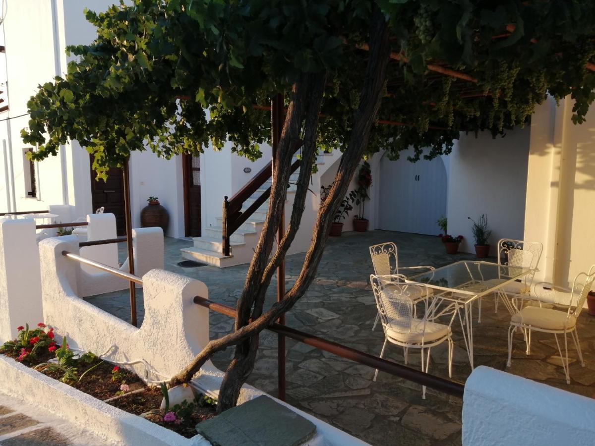 Vila Sofirene Sea View Batsíon Exteriér fotografie