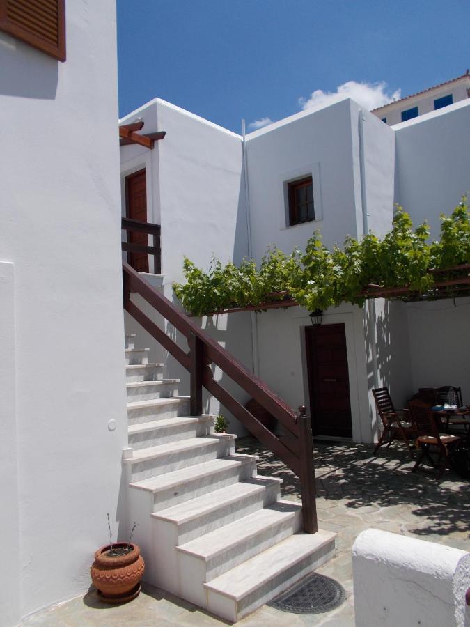 Vila Sofirene Sea View Batsíon Exteriér fotografie